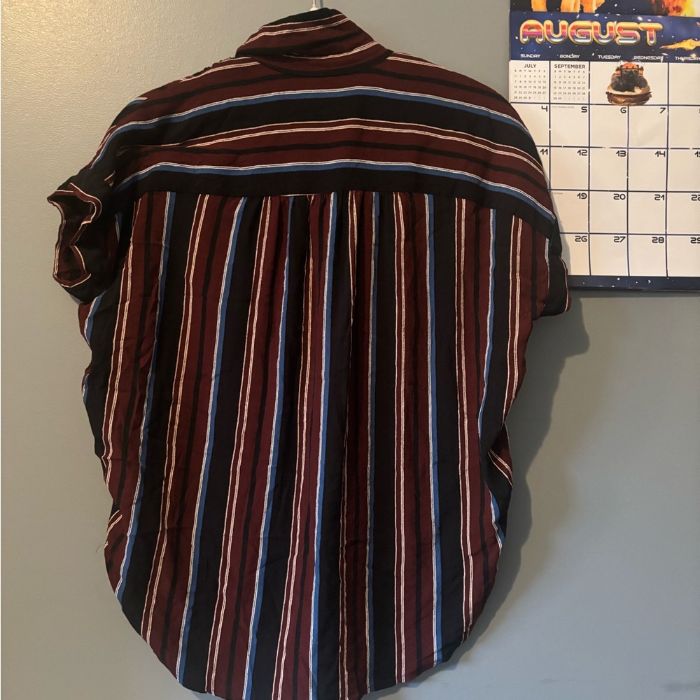 Shirt - Picture 2 of 3